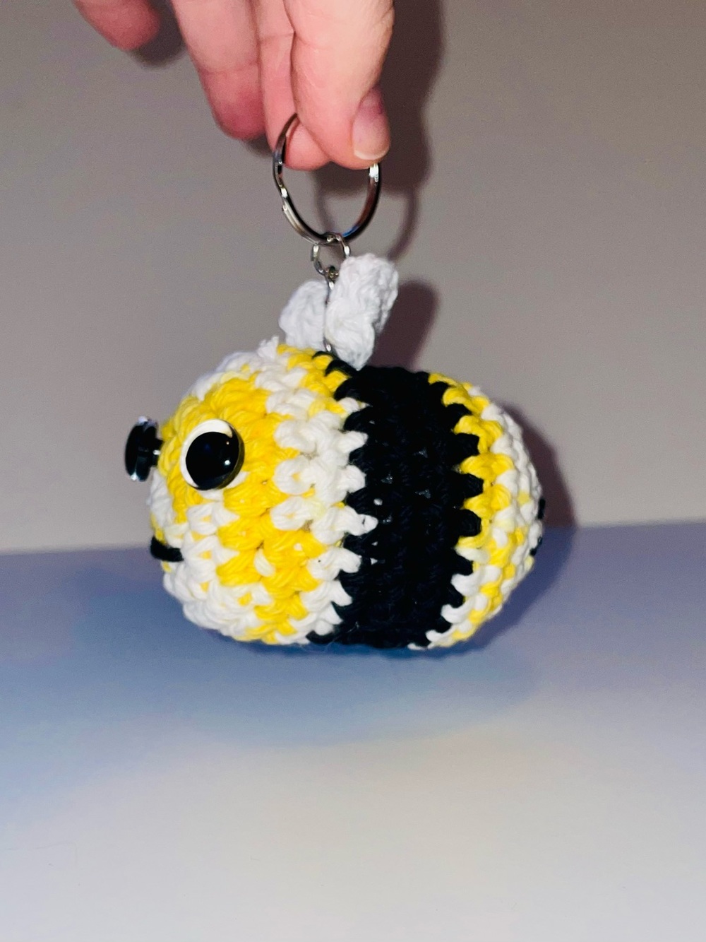 Handmade Yellow & Black mini Bee Plush Keychain - Picture 7 of 11